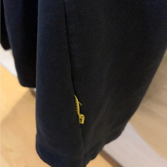 Nike Live Strong Lance Armstrong Dri-Fit Vibrant Yellow and Black Windbreaker - Picture 6 of 9